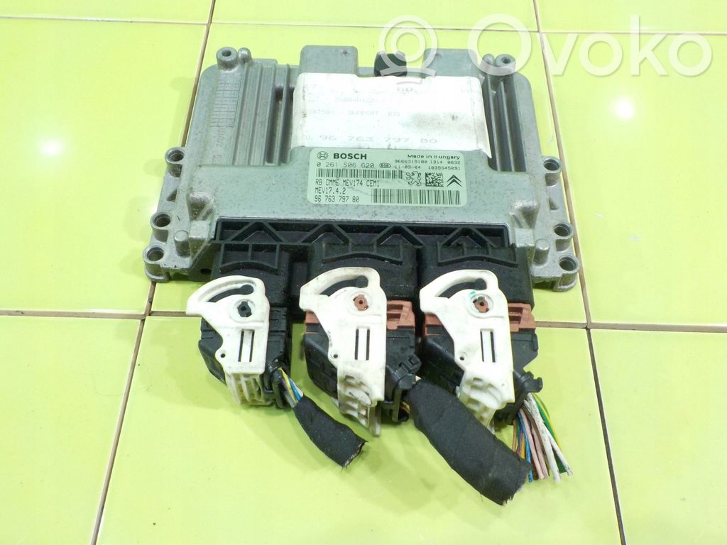 Citroen C4 II Engine control unit/module 