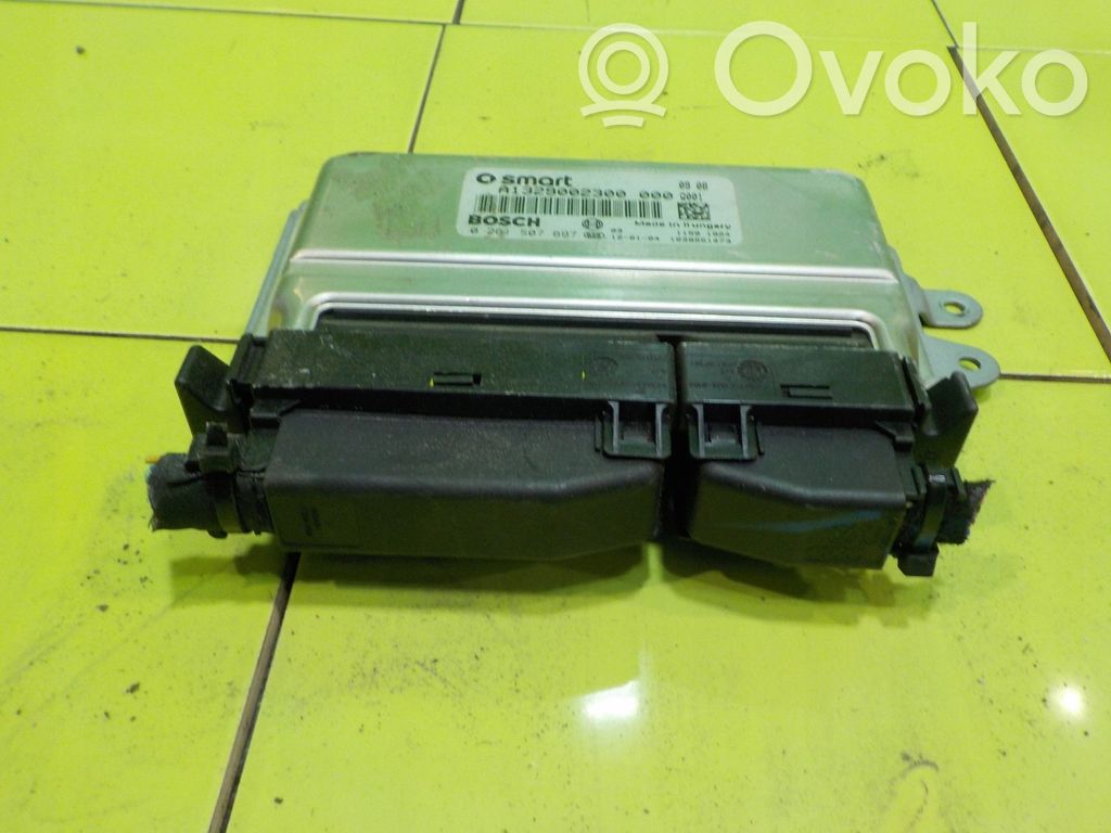 Smart ForTwo II Engine control unit/module 