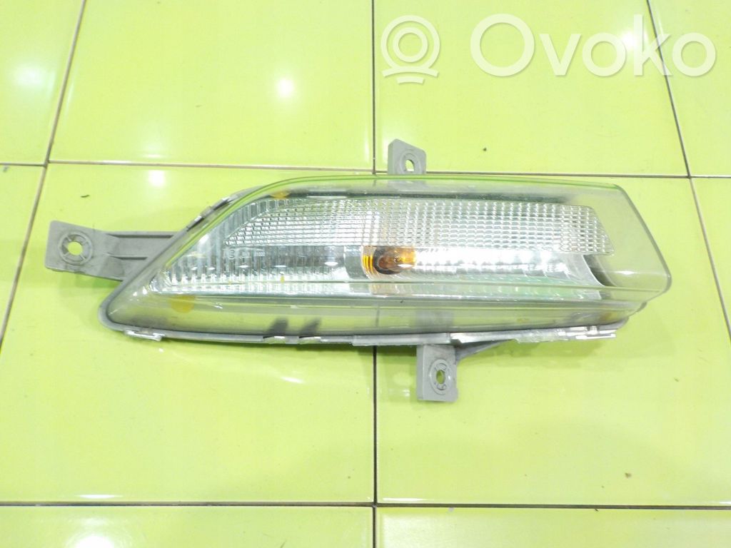 Front indicator light   662588537,PRAWY,13321624,PRZOD,XP95