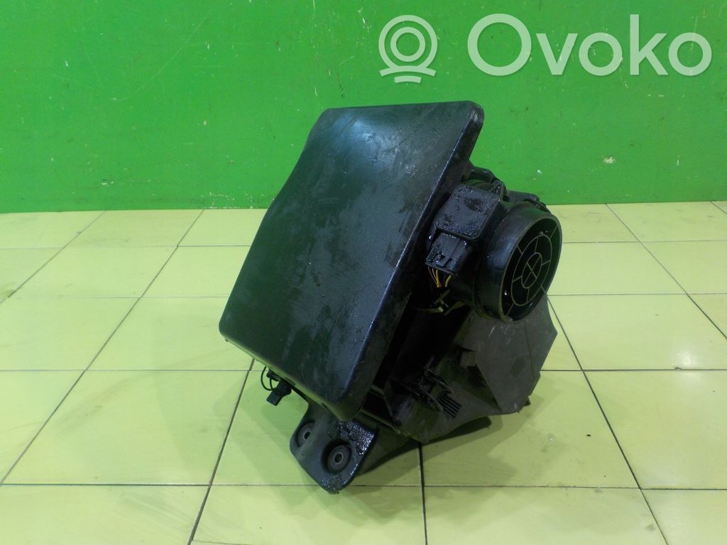 BMW X3 E83 Air filter box 
