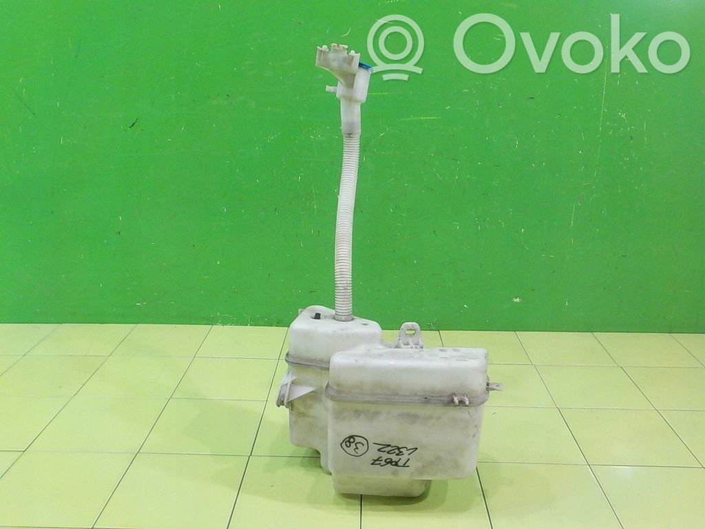 Land Rover Range Rover L322 Windshield washer fluid reservoir/tank 