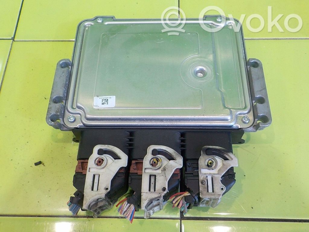 Peugeot 208 I Engine control unit/module 