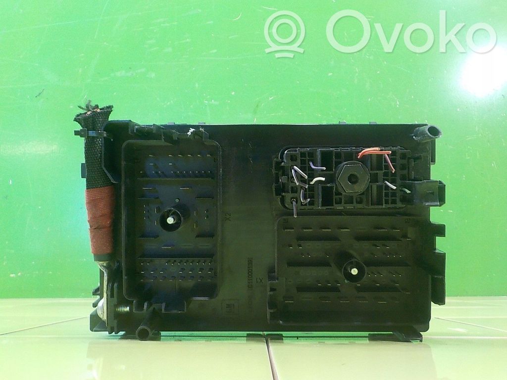 Opel Ampera Fuse box set 