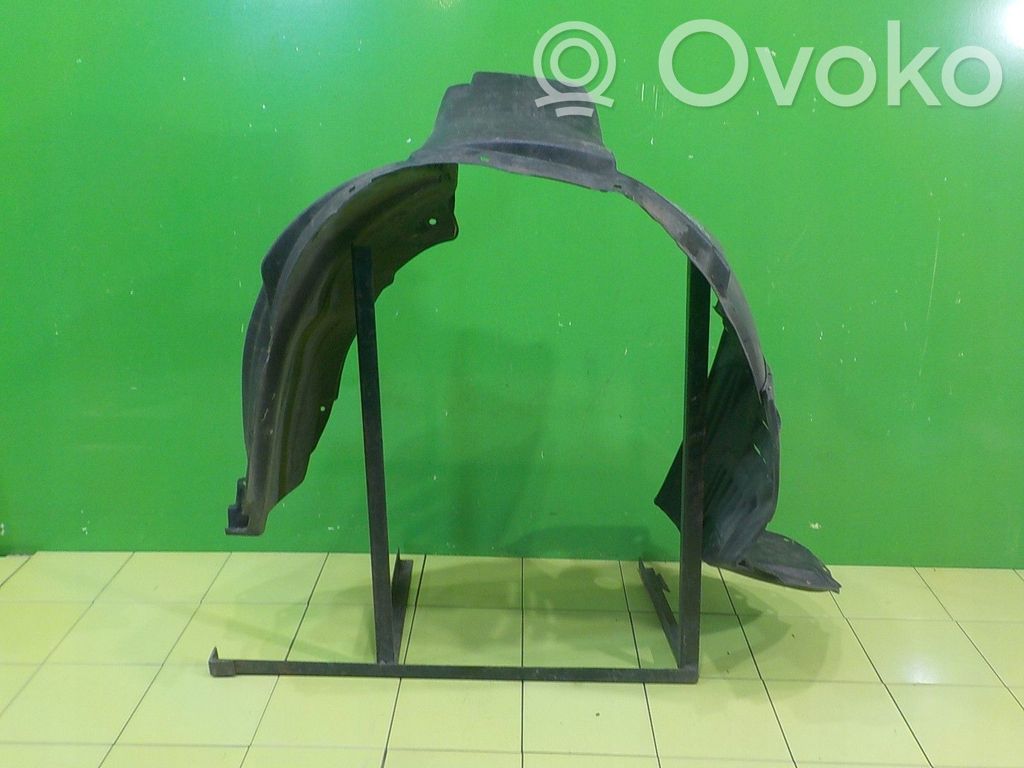 Lexus RX 300 Front arch 