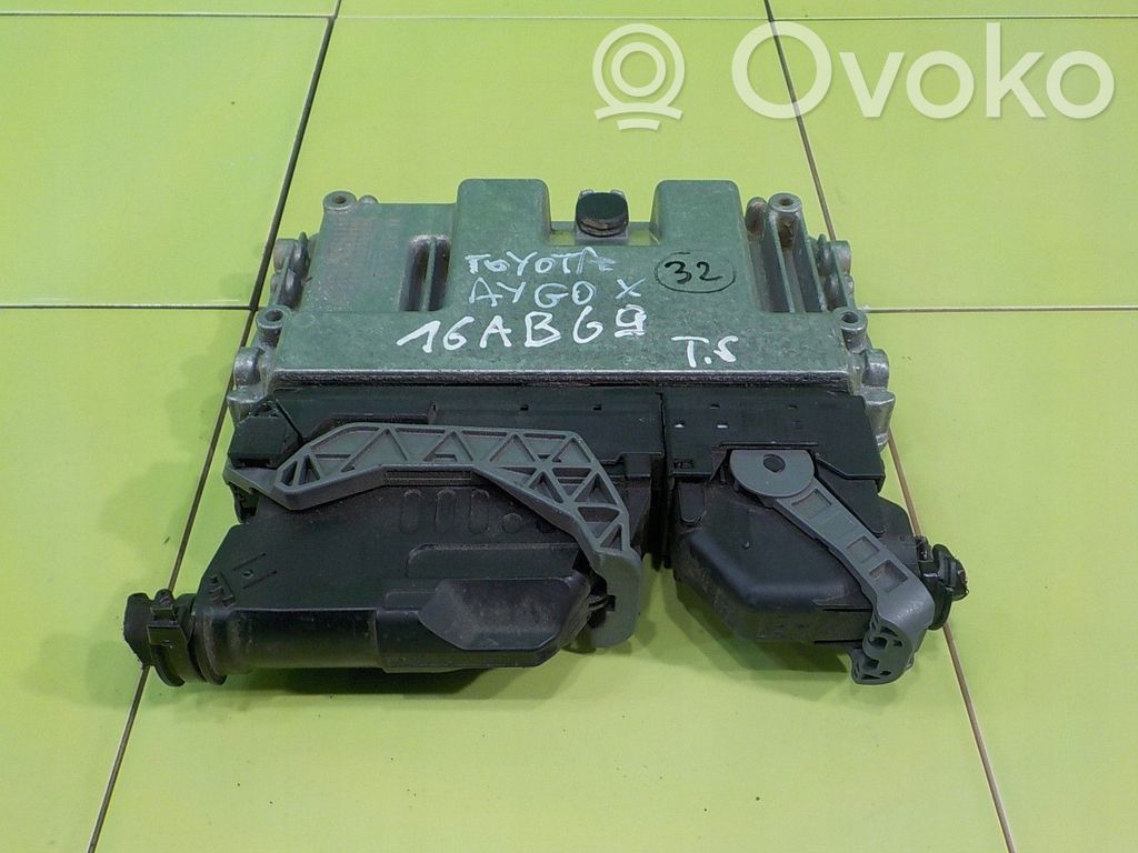 Toyota Aygo X Engine control unit/module 