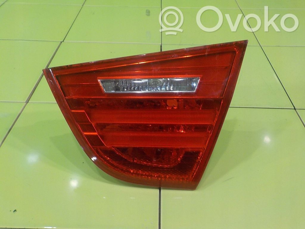 Rear/tail lights   UP142