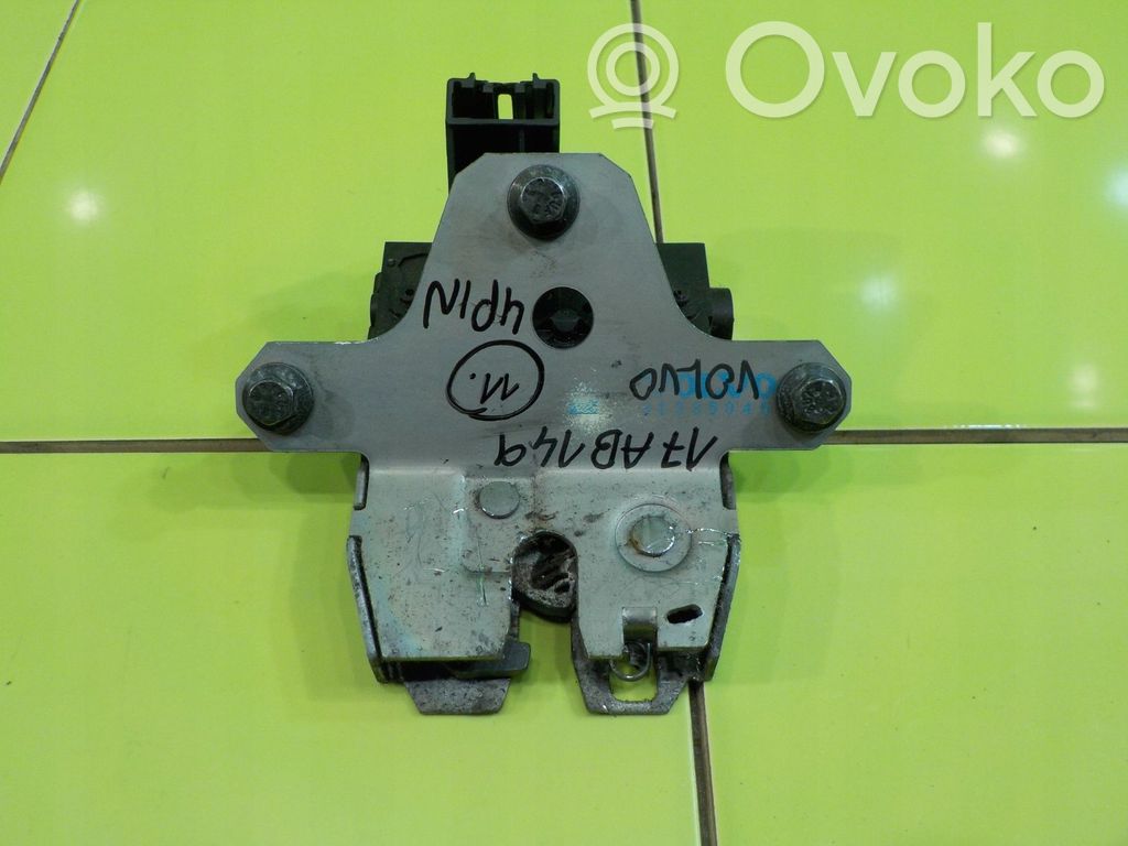 Volvo V60 Tailgate exterior lock 
