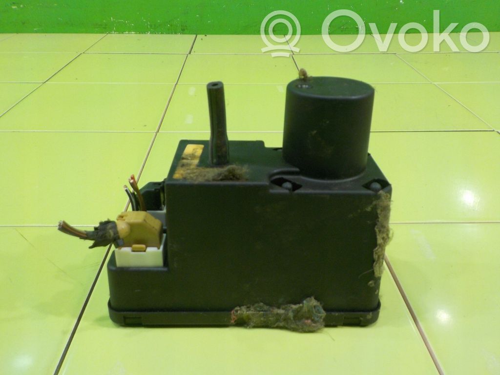 Audi 80 90 S2 B4 Front door soft close latching motor 