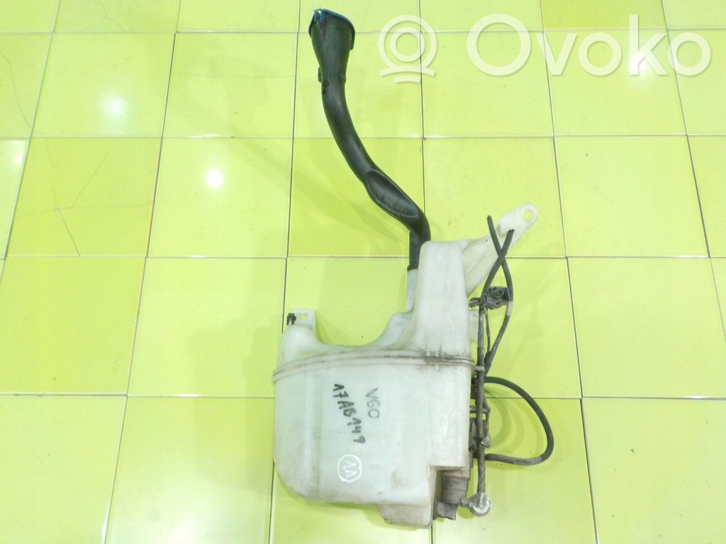 Volvo V60 Windshield washer fluid reservoir/tank 