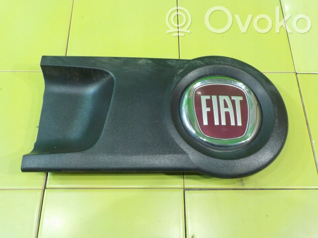 Fiat Doblo Aizmugurē durvju dekoratīvā apdare (moldings) 