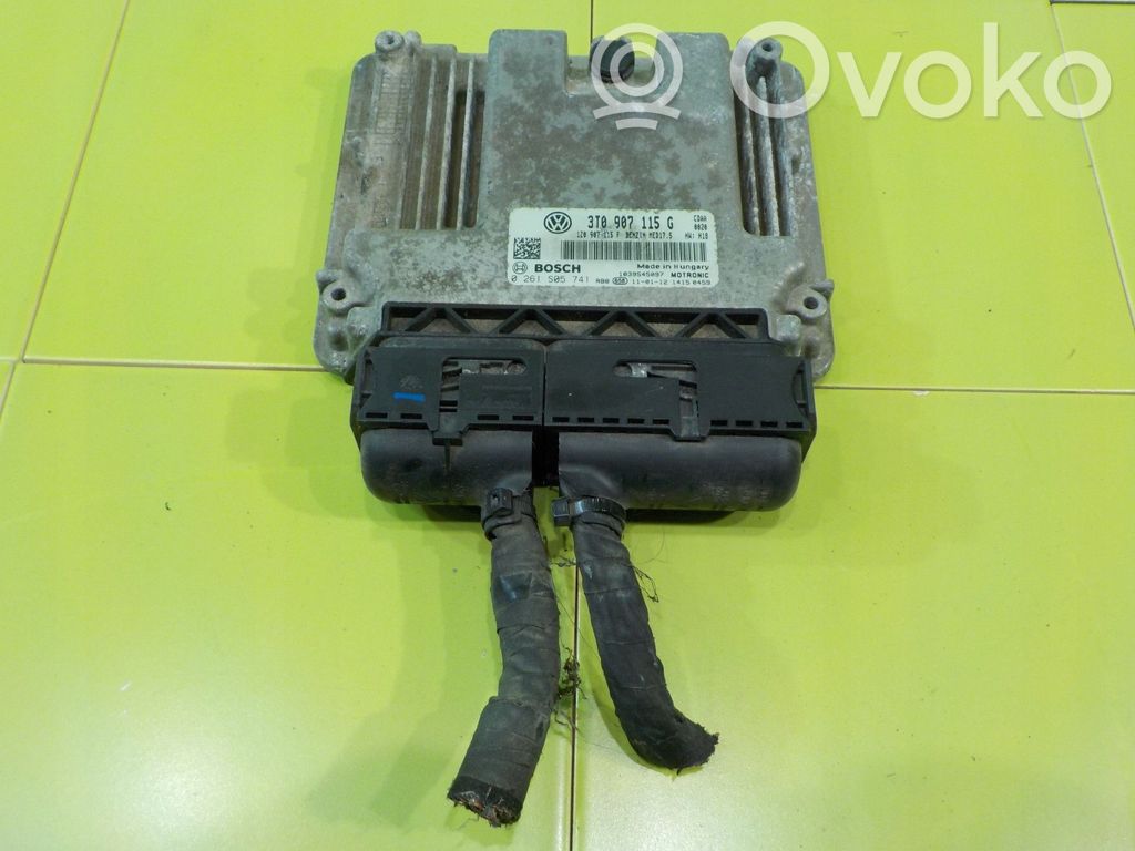 Skoda Octavia Mk2 (1Z) Engine control unit/module 