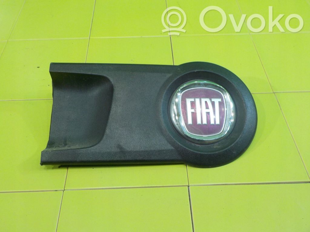 Fiat Doblo Aizmugurē durvju dekoratīvā apdare (moldings) 