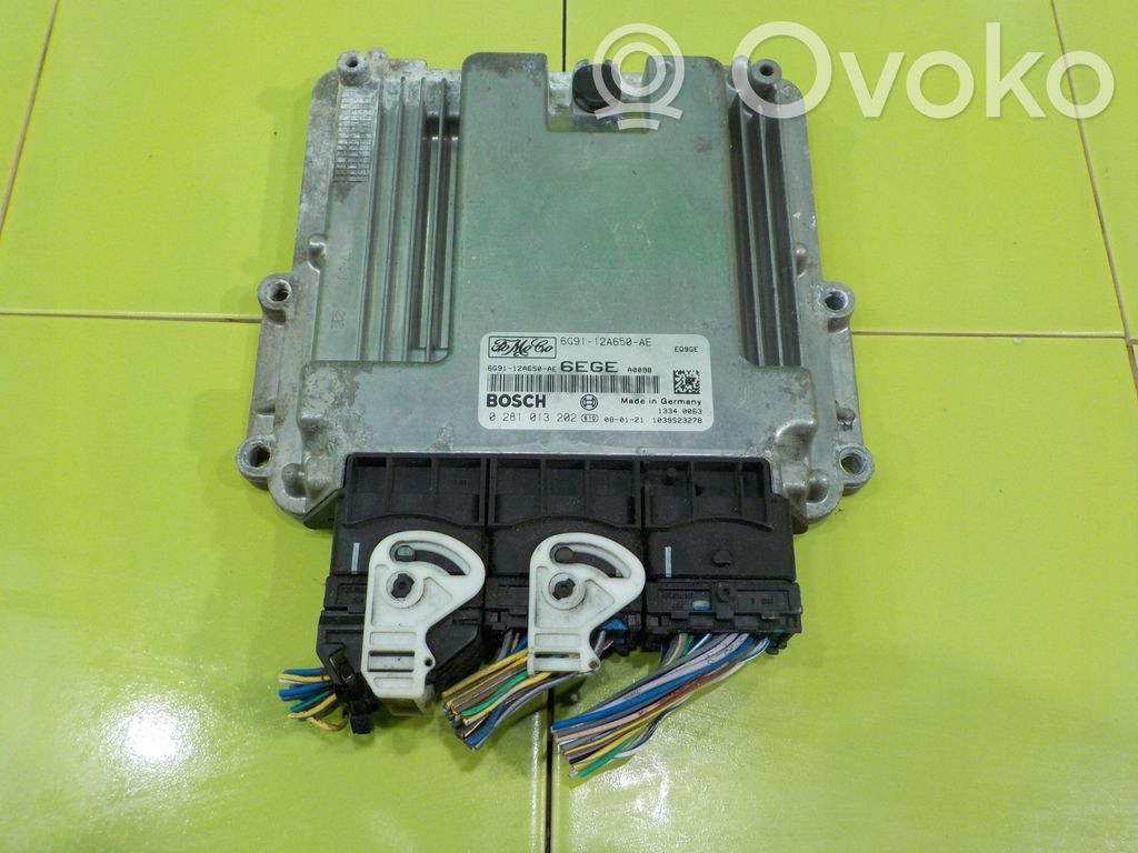 Land Rover Freelander 2 - LR2 Engine control unit/module 