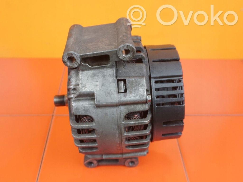 Audi A4 S4 B7 8E 8H Генератор 