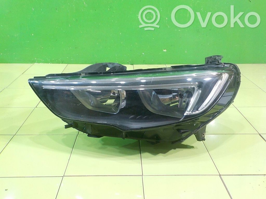 Opel Insignia B Phare frontale 