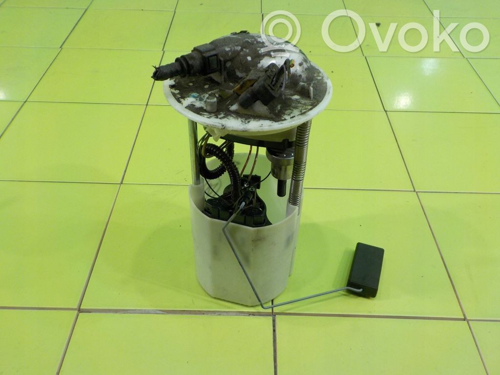 Volvo V70 Bomba interna de combustible 