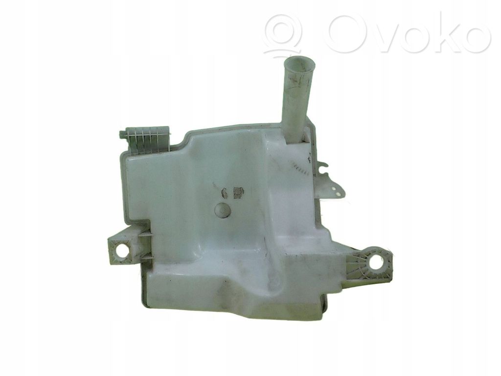 Ford Focus Windshield washer fluid reservoir/tank 