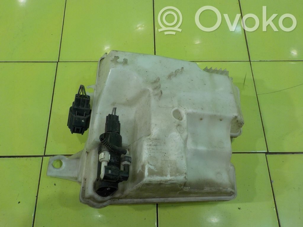 Ford Focus Logu šķidruma tvertne 
