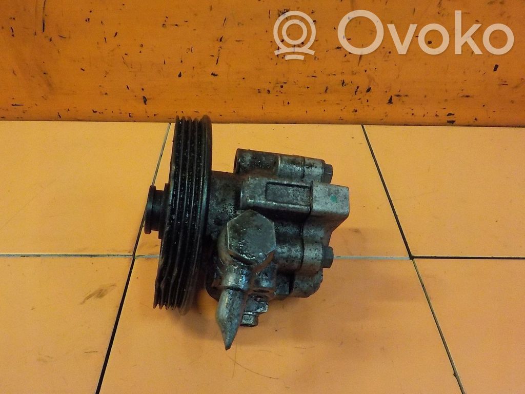 Opel Insignia A Ohjaustehostimen pumppu 