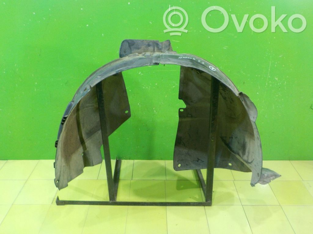 Opel Zafira C Nadkole przednie 