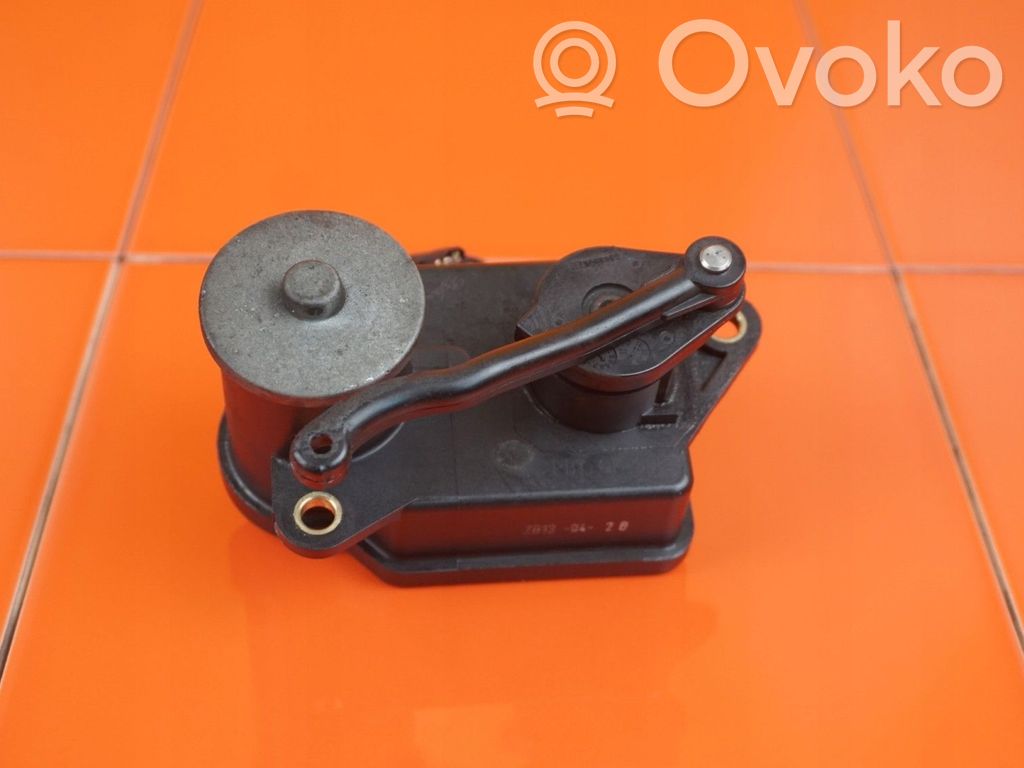 KIA Carens IV Altra parte del vano motore 