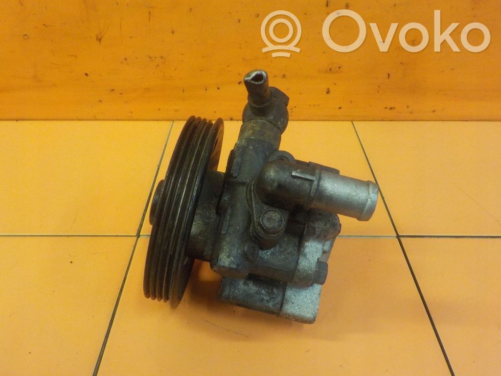 Opel Insignia A Ohjaustehostimen pumppu 