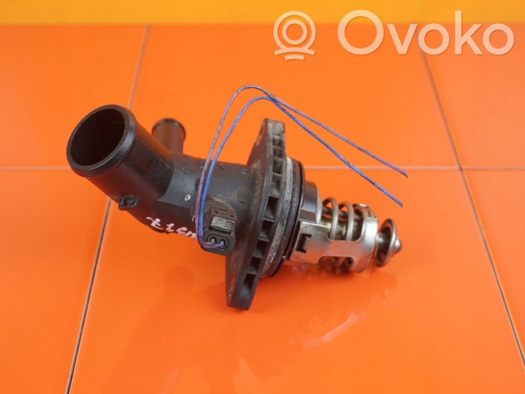 Opel Insignia A Boîtier de thermostat / thermostat 