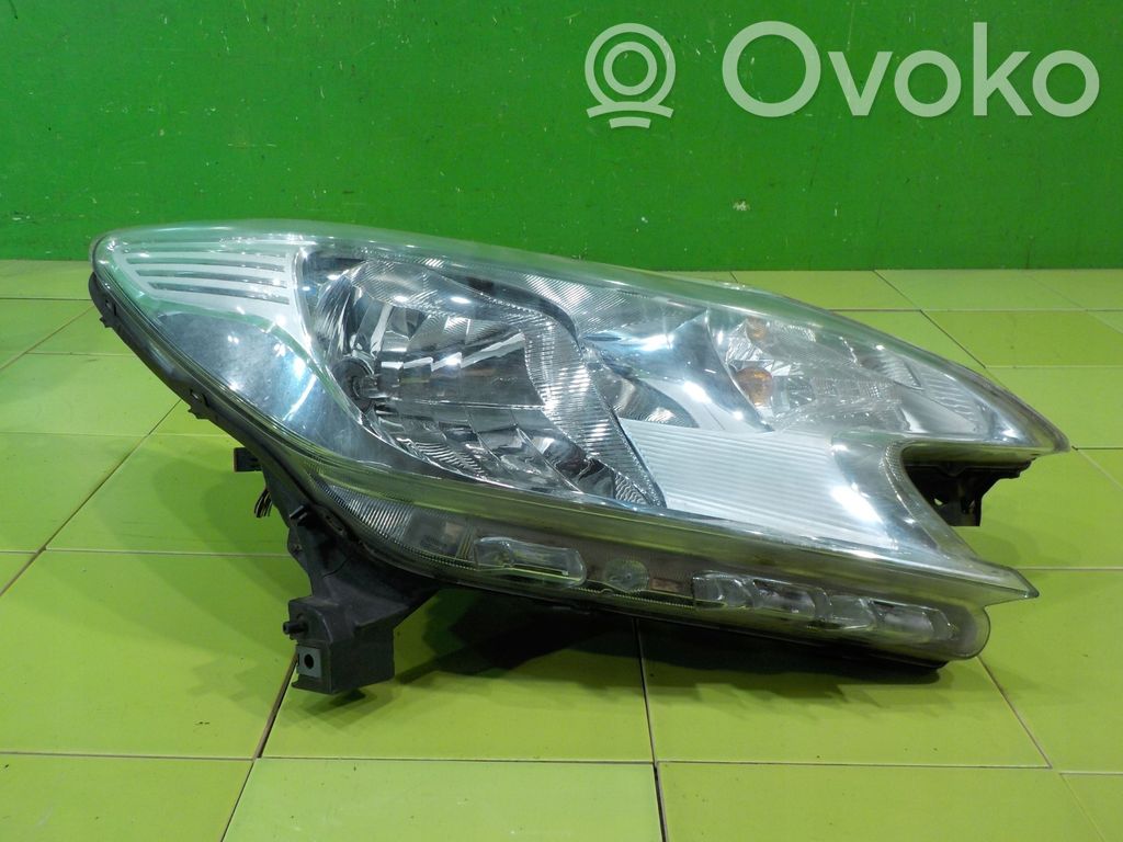 Nissan Note (E12) Phare frontale 