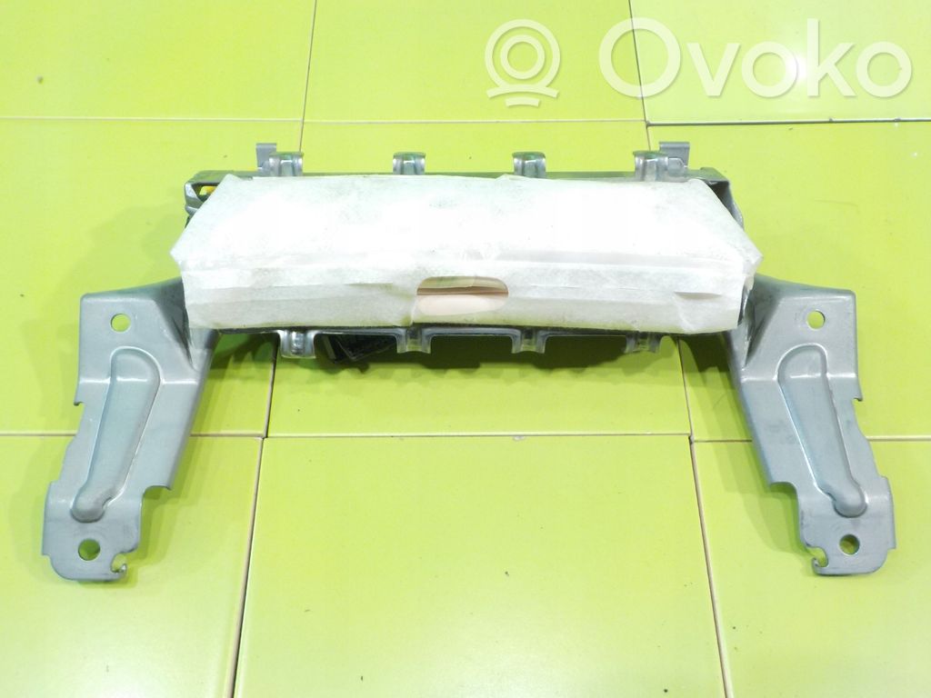 Mitsubishi Outlander Knieairbag