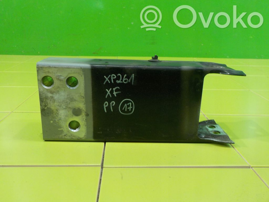 Jaguar XF X260 Odbój / Amortyzator zderzaka przedniego
