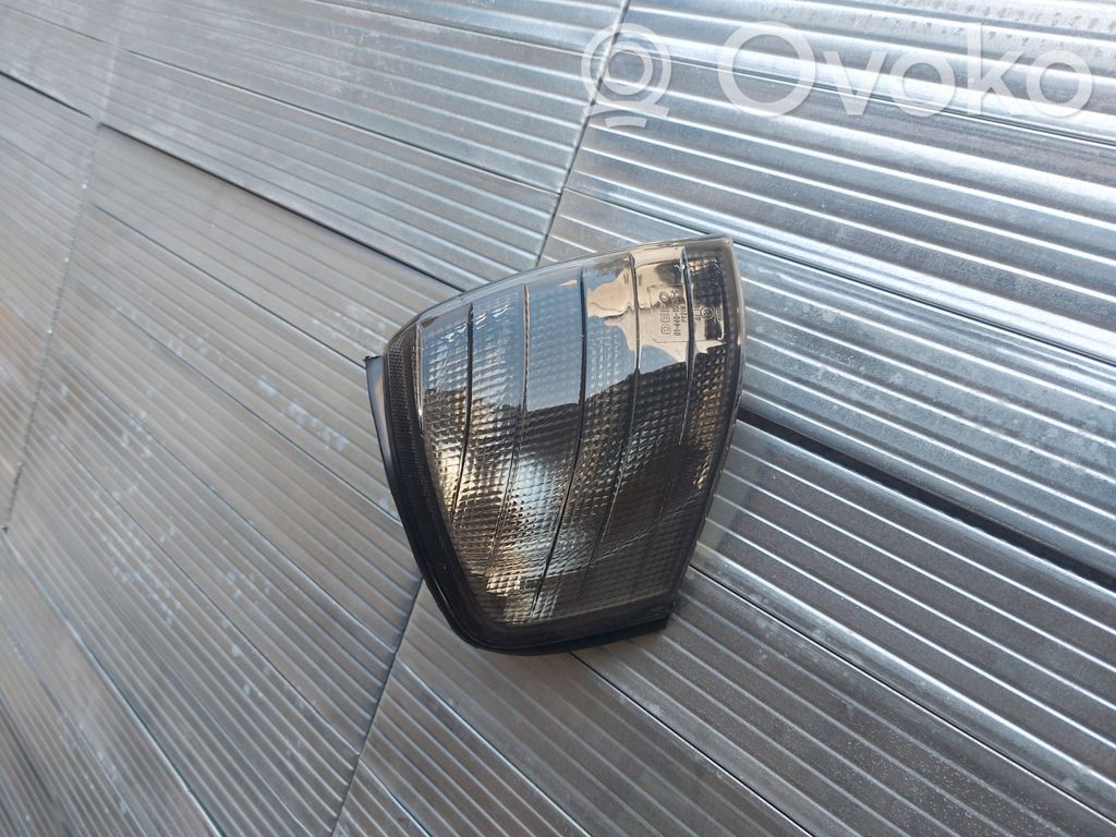 Mercedes-Benz C W202 Indicatore di direzione anteriore 