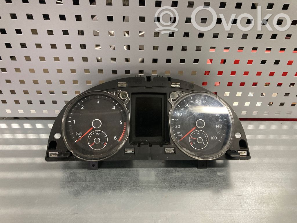 Volkswagen PASSAT B7 Spidometrs (instrumentu panelī) 