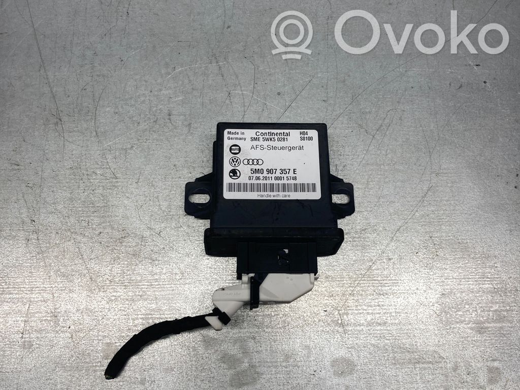 Volkswagen PASSAT B7 Light module LCM 