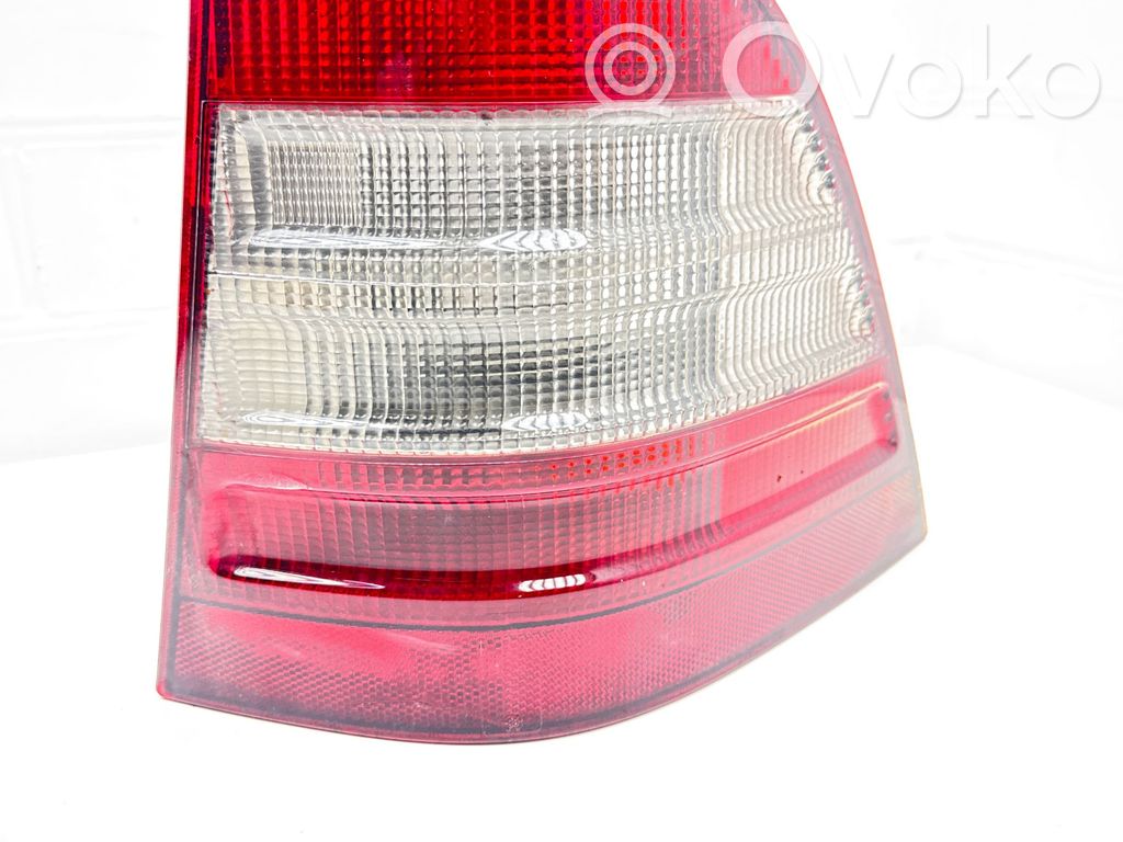 Lampa tylna   A1638200264,A16382000771
