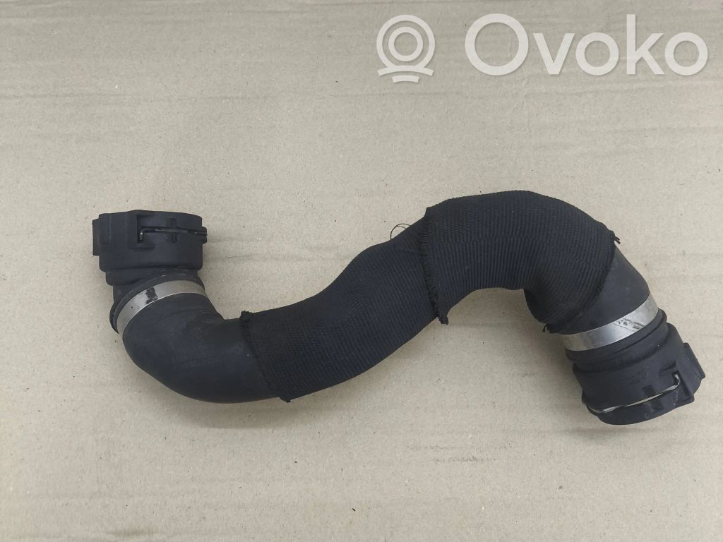 Engine coolant pipe/hose   1436077