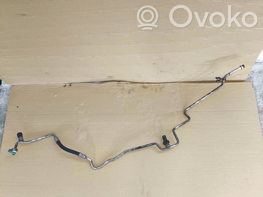 BMW 5 E60 E61 Ilmastointilaitteen putki (A/C) 