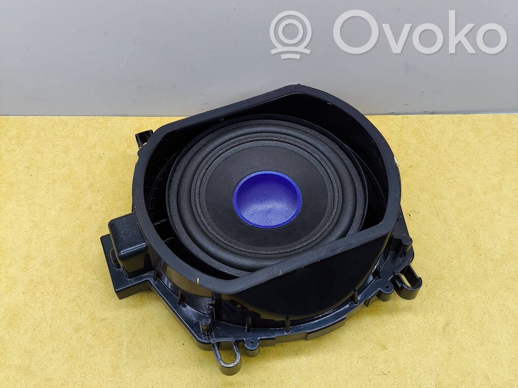 BMW X5 E70 Front door speaker 