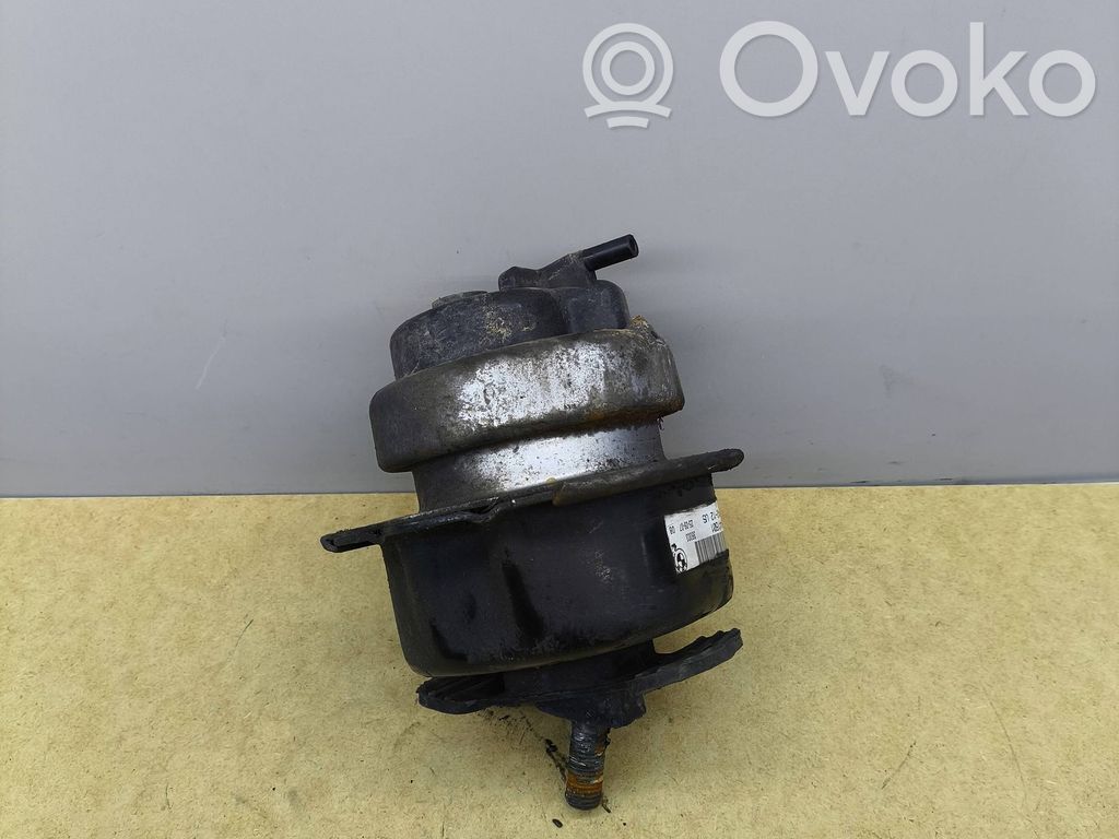 BMW X5 E70 Engine mount bracket 