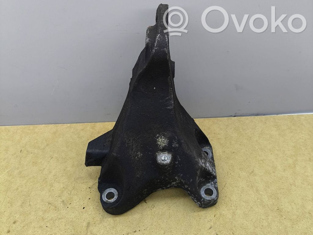 BMW 3 F30 F35 F31 Engine mounting bracket 