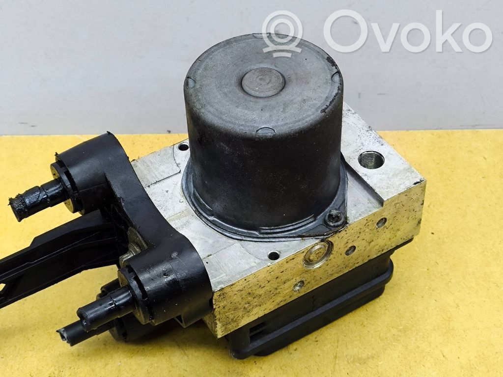 Mercedes-Benz E W212 ABS Pump 