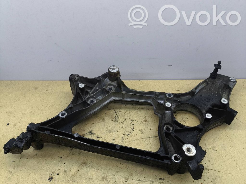 Mercedes-Benz C W204 Generator/alternator bracket 