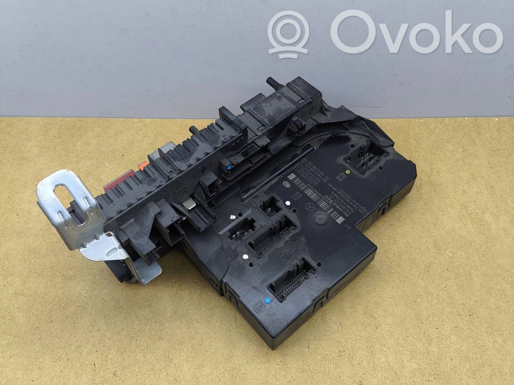 Mercedes-Benz C W204 Fuse module 