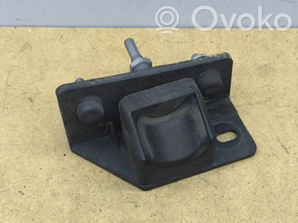 BMW 5 E60 E61 Tailgate/trunk/boot lid buffer 