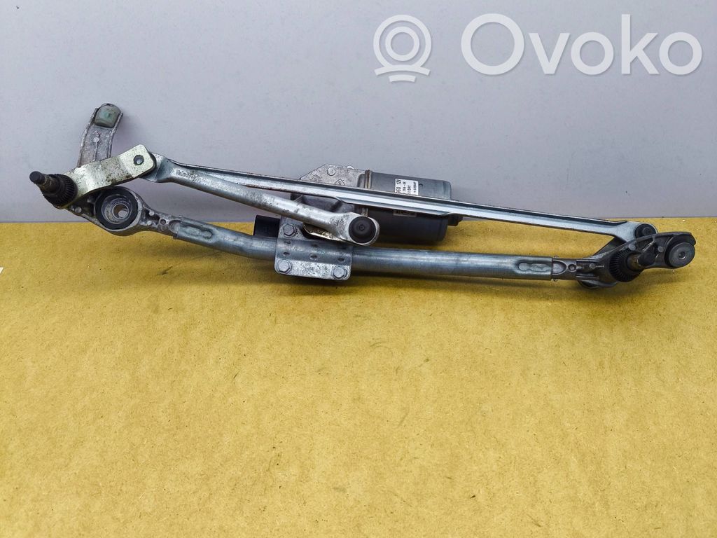 BMW 3 E90 E91 Front wiper linkage and motor 