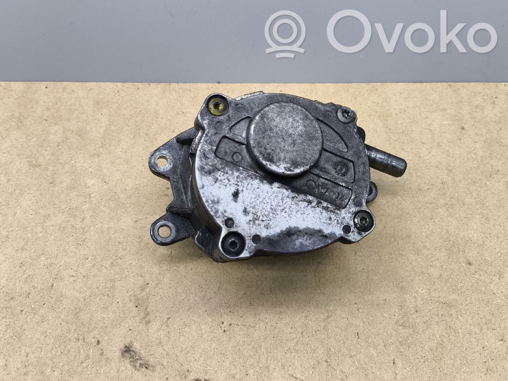 Mercedes-Benz C W204 Bomba de vacío 