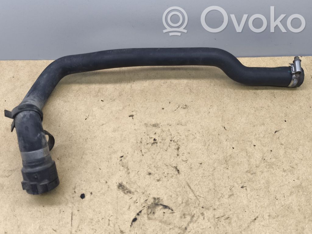 Engine coolant pipe/hose   9127402