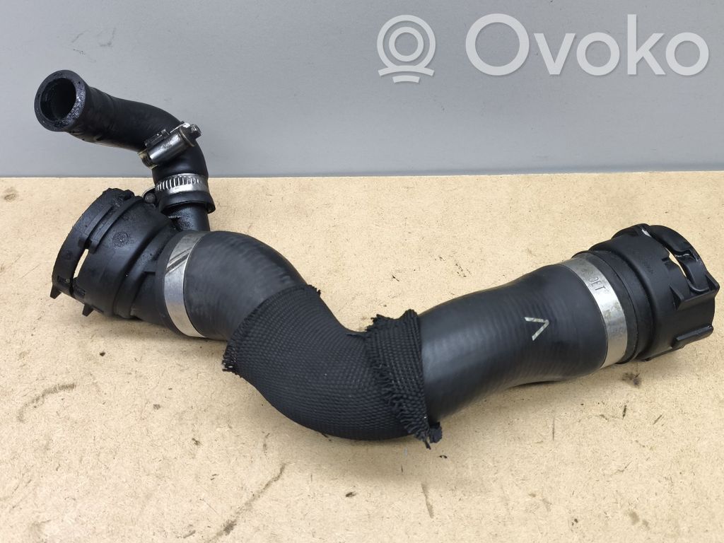BMW 1 E81 E87 Engine coolant pipe/hose 