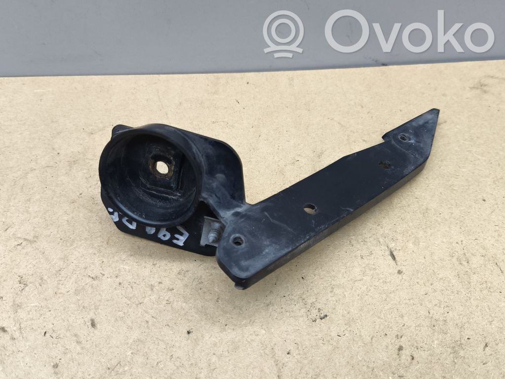 BMW 3 E90 E91 Front bumper mounting bracket 