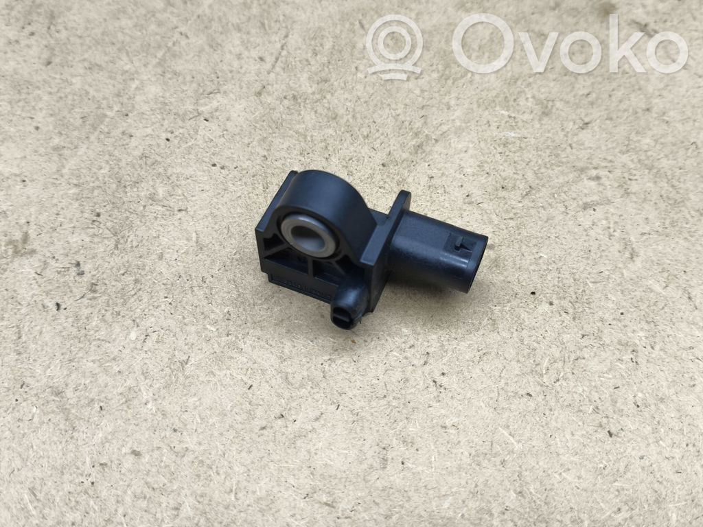 Mercedes-Benz C W205 Airbag deployment crash/impact sensor 