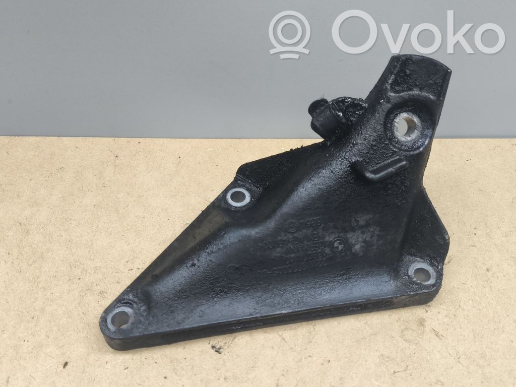 BMW 7 E65 E66 Engine mounting bracket 